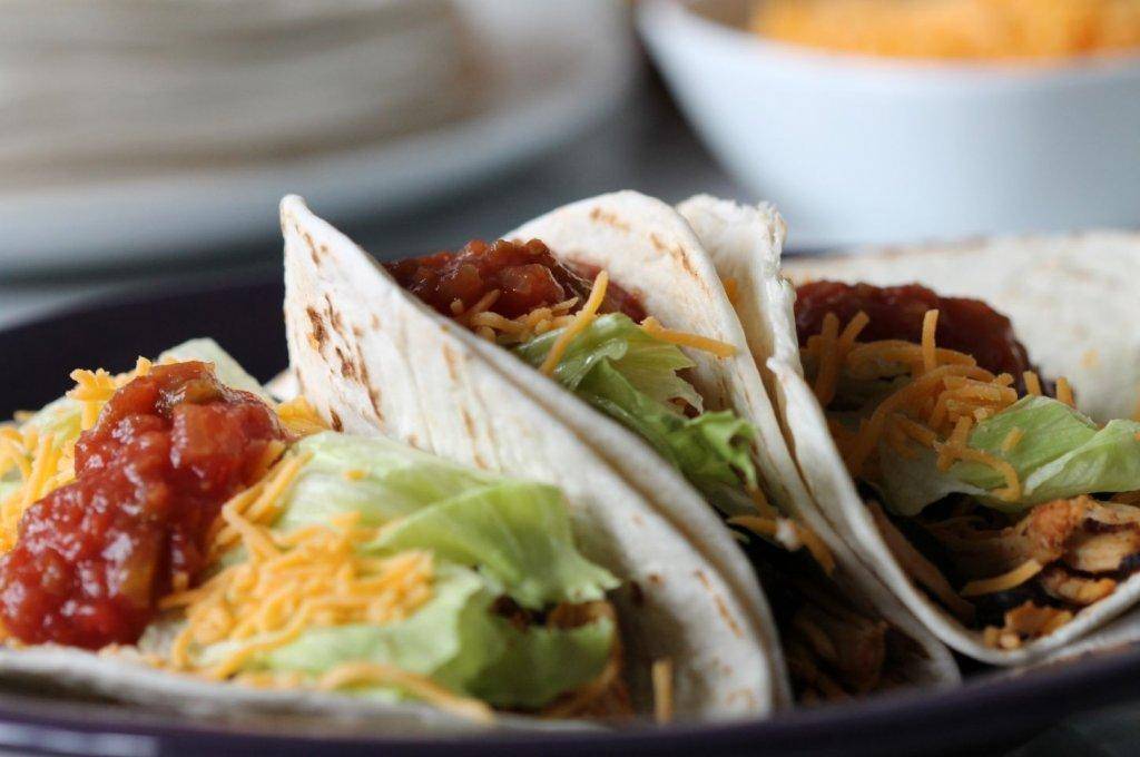 Crock Pot Chicken Tacos! Such an easy recipe (Only 3 Ingredients!) Throw this in the crock pot before you leave in the afternoon and Dinner is ready when you get home! 