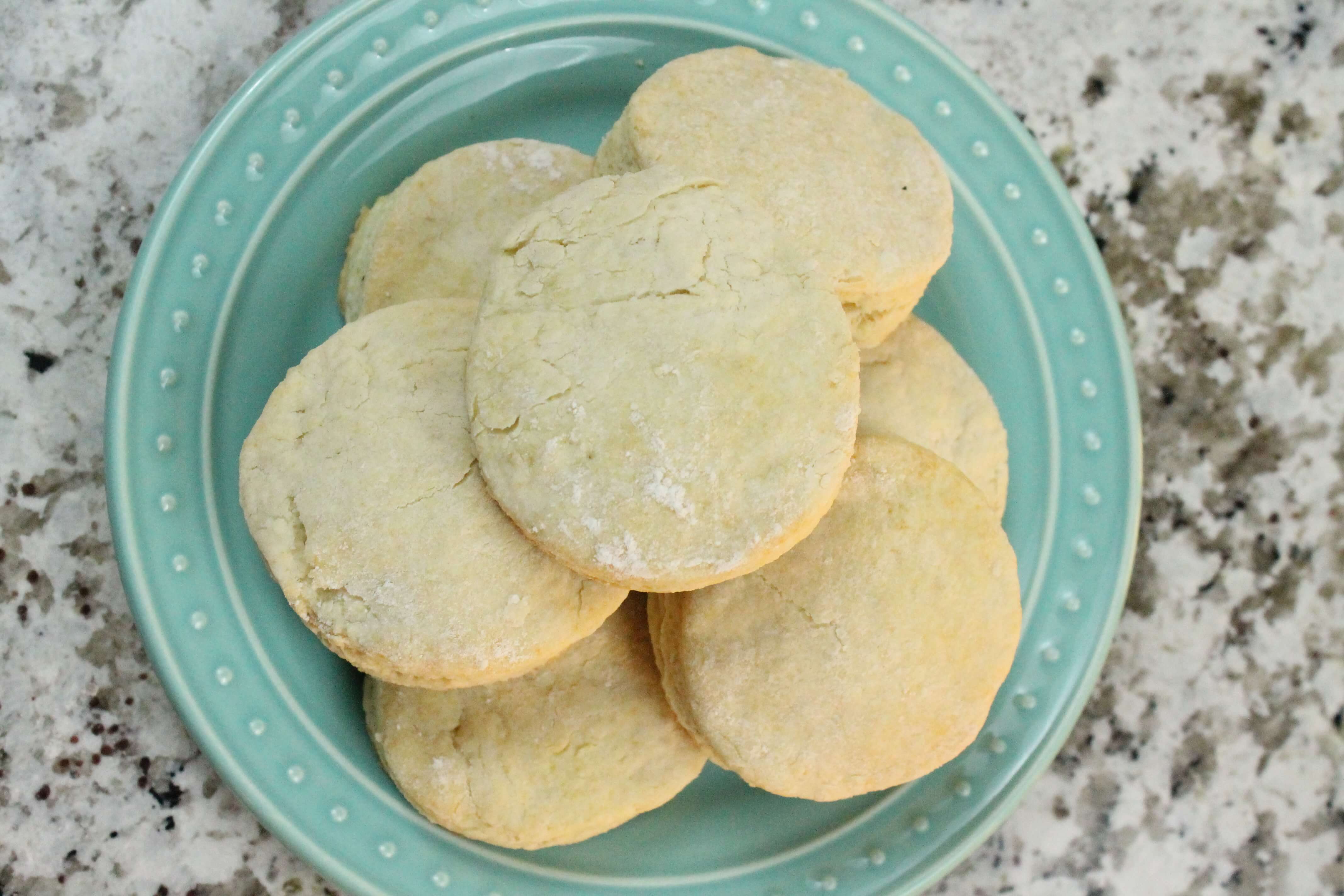 Are you ready for a Homestyle Dinner Idea? Check out one of my favorite recipes, these Grandma's Buttermilk Biscuits are so great, they are an Easy Biscuit Recipe to make and it only takes about 20 min from start to finish and your family or guests will be impressed!