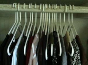 How to Declutter Your Wardrobe