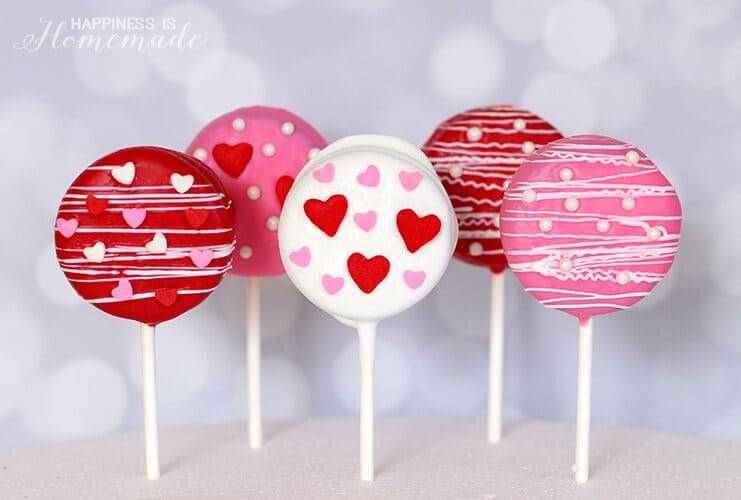 Valentine's Day Oreo Pops 