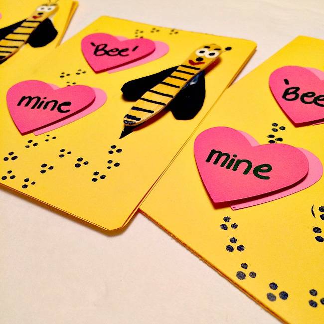 Bee Valentine's Day card 