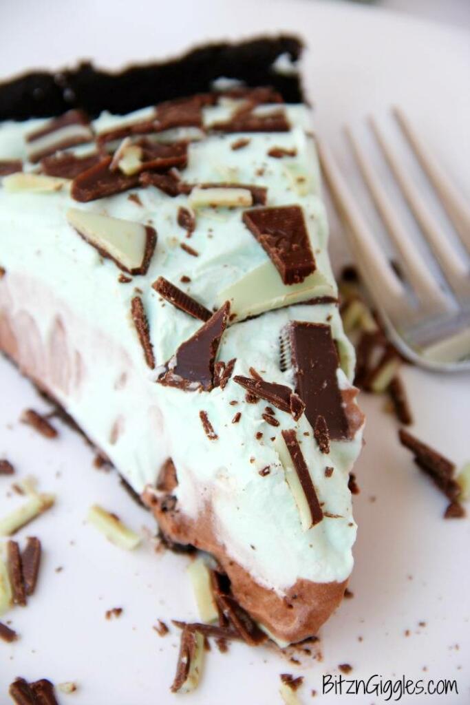 St. Patrick's Day Easy Grasshopper Pie