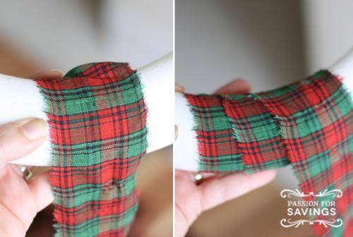 Easy Christmas Wreath using holiday fabric