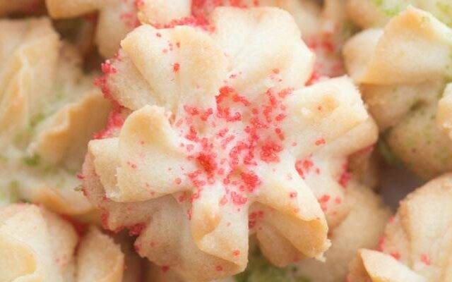 Spritz Butter Cookies Featured