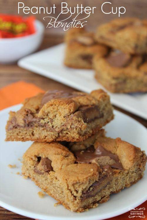 Peanut Butter Cup Blondies Recipe
