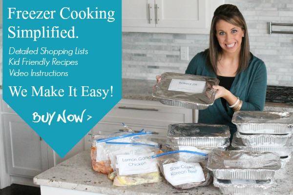 Poppy Seed Chicken Recipe! Easy Freezer Meal Idea for Family Dinner Night! Poppy Seed Chicken Casserole is kid-approved and easy to make. #freezerfriendly #freezermeal #chicken #ritz #creamychicken #bakedcasserole #poppyseedchicken Freezer Cooking Simplified