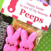 FREE Printable Easter Peeps Bag Toppers!