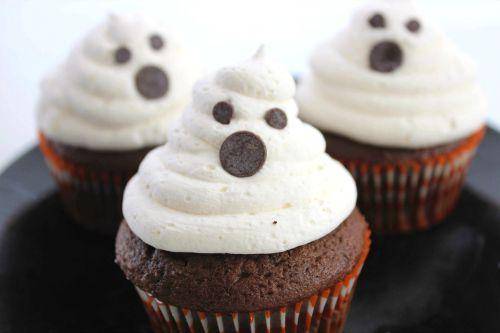Ghost Cupcakes Easy Recipe
