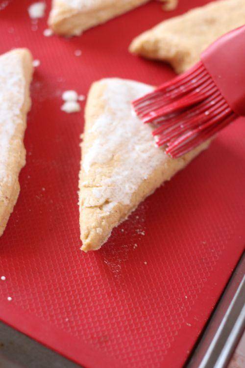 Easy Pumpkin Scones Recipe for Fall and Winter! Holiday Breakfast or Dessert Recipe to Share!