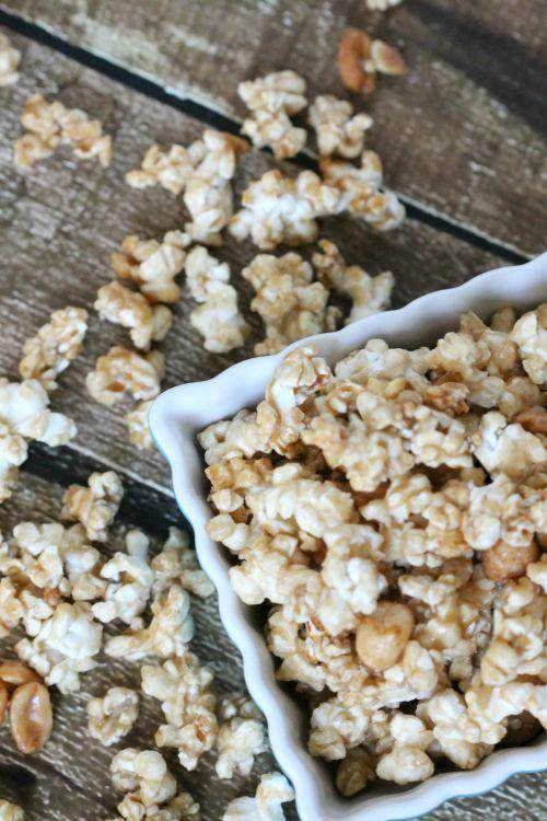 Easy Salted Caramel Corn Recipe! Christmas, Thanksgiving, and Holiday Treat for Flavored Popcorn!