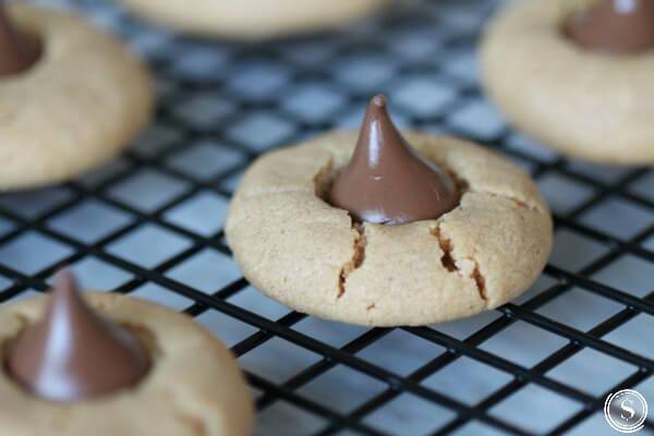 Hershey's Kisses Peanut Butter Cookies