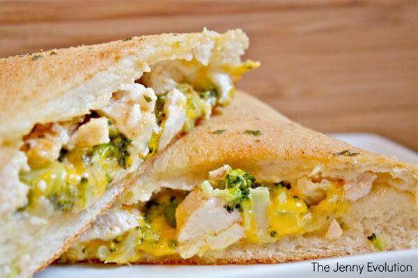 ChickenCheddarBroccoliHotPocket2
