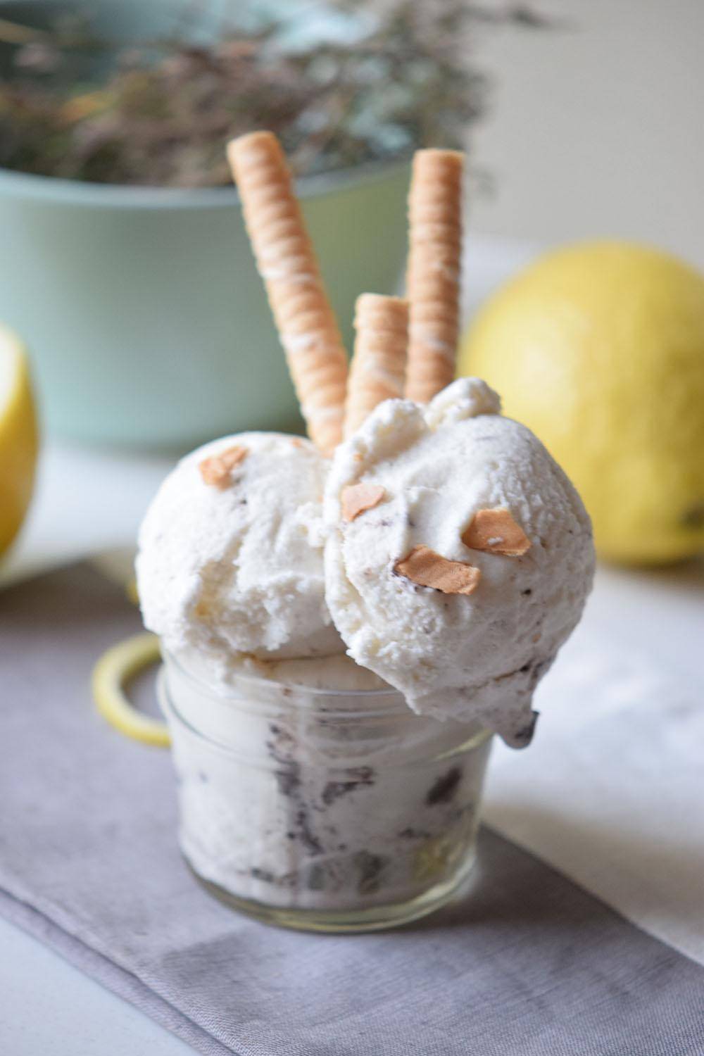 Lemon Pie Ice Cream