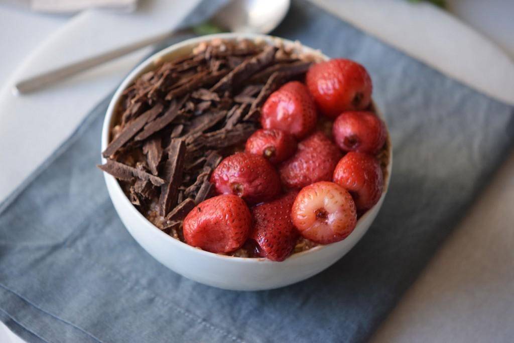 Slow Cooker Strawberry Chocolate Porridge