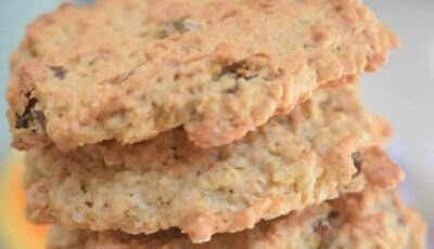 Raisin Oatmeal Breakfast Cookies Featured