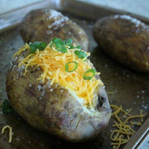 How to Make Instant Pot Baked Potatoes