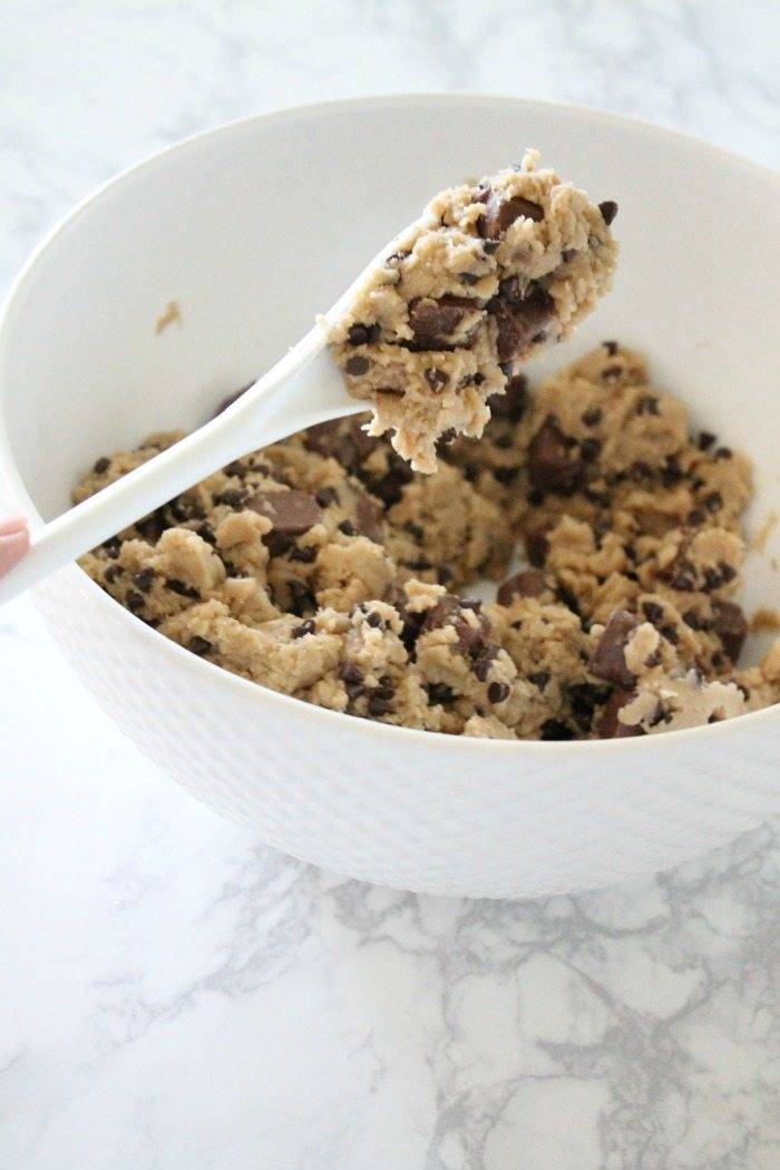 YUM! I love this Edible Cookie Dough Recipe with Snickers Bites