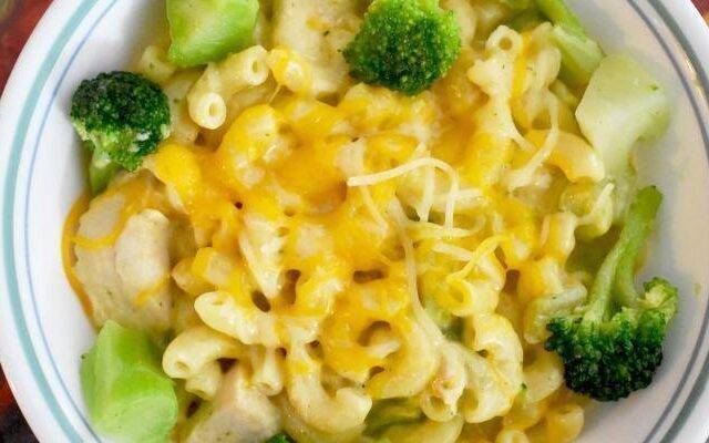 Instant Pot Cheesy Chicken