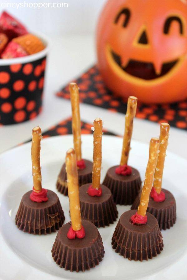 21 Easy Halloween Party Food Ideas For Kids Passion For Savings