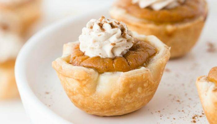 Mini Pumpkin Pie Bites Featured