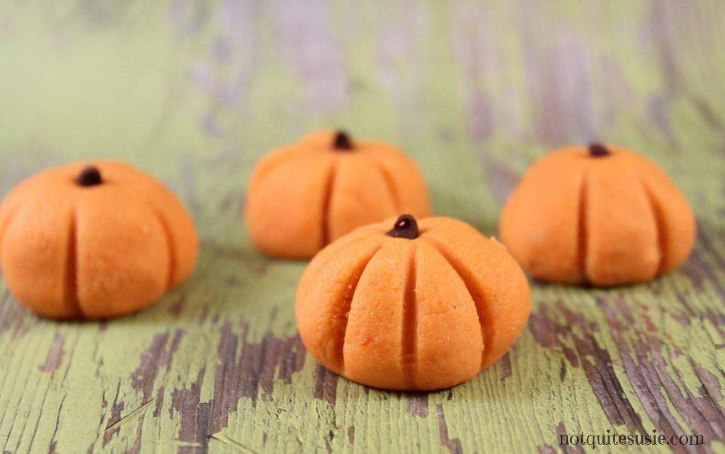 No Bake Peanut Butter Pumpkin Cookies