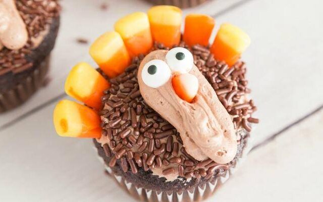 Turkey Cupcakes Featured