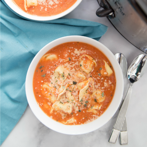Easy Crockpot Tortellini Soup Recipe! Save time and money in the Kitchen with this Family Dinner Meal Idea and Slow Cooker Recipe That Everyone Will Love!