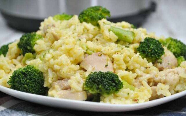 Instant Pot Chicken Broccoli Rice Featured