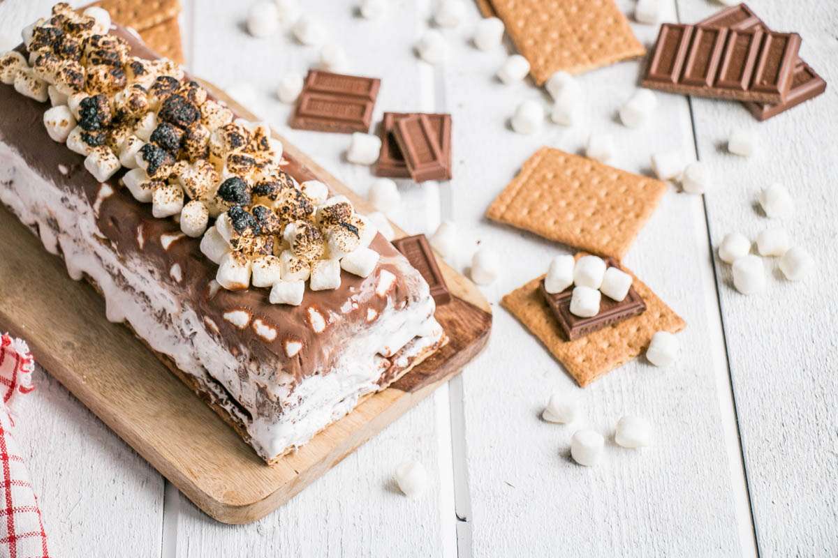 S'mores Ice Box Summer Cake Recipe