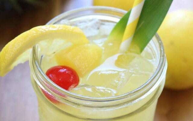Pineapple Lemonade Recipe Feature