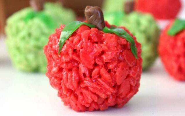 Apple Krispie Treats Featured