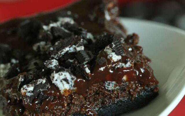 Chocolate Oreo Cheesecake Recipe that's Better than Cheesecake Factory Featured