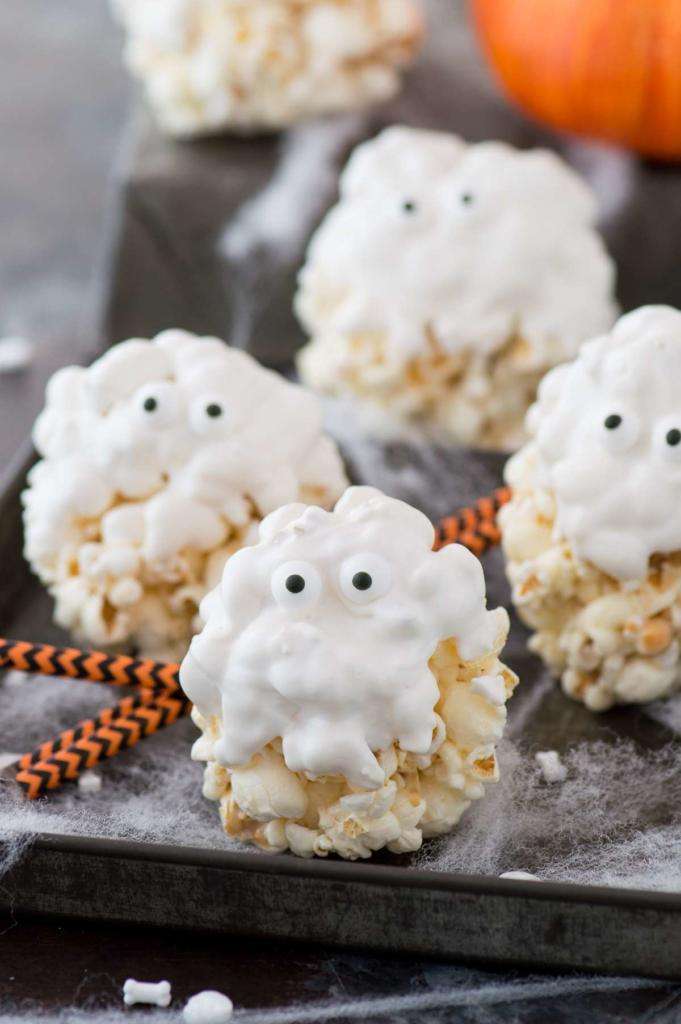 Halloween Treats - Ghost Popcorn Balls 