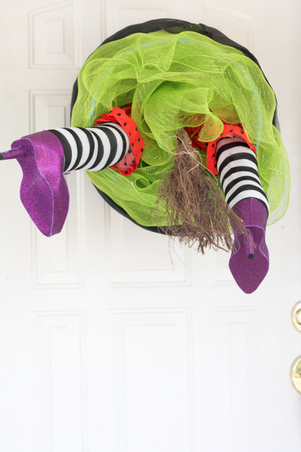 Halloween Door Decorations - Witch Crash - The Alison Show