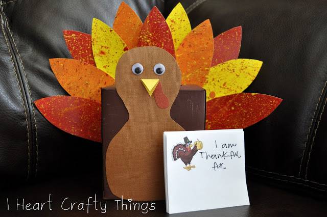 DIY Thanksgiving Kid Decor - Thankful Turkey Box