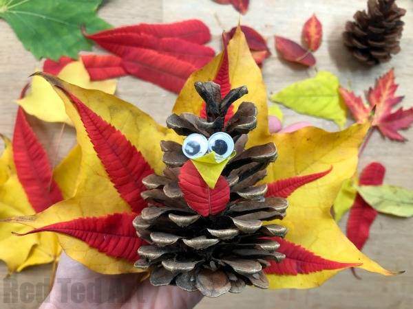 Thanksgiving Decorations For Kids - Turkey Pinecones 