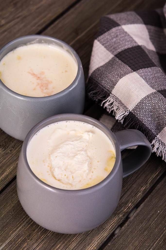  Raspberry White Hot Chocolate Slow Cooker Recipe 