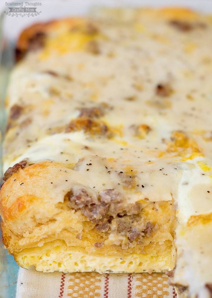 Christmas Breakfast Recipes- Biscuit and Gravy Casserole