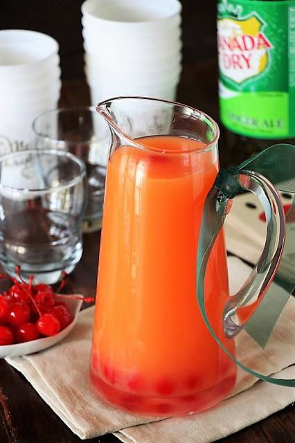  Christmas Punch Recipes - Grandma's Christmas Punch