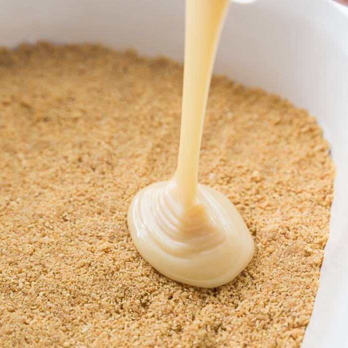 holiday magic cookie bars