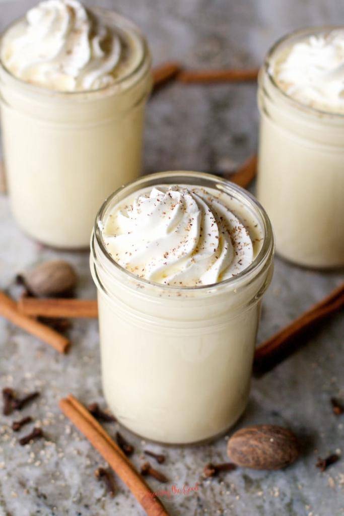 eggnog Christmas drinks