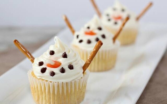 Christmas Snowman Cupcakes