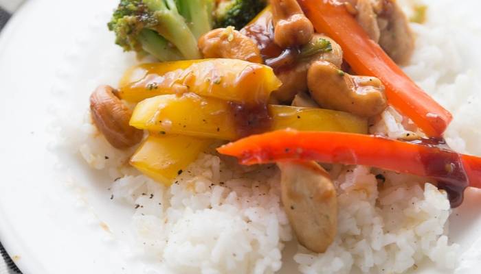 chicken and cashews