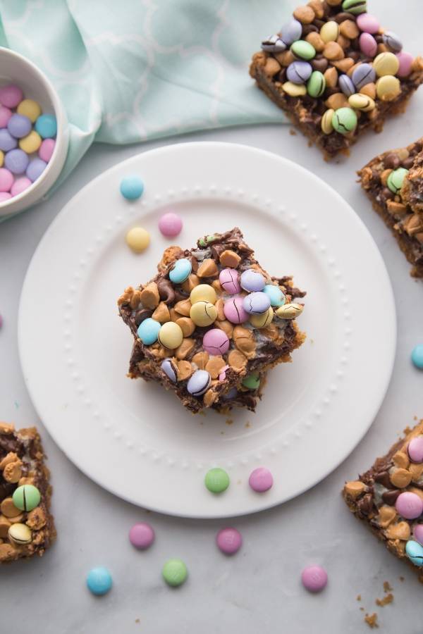 M&M Easter Cookie Bars