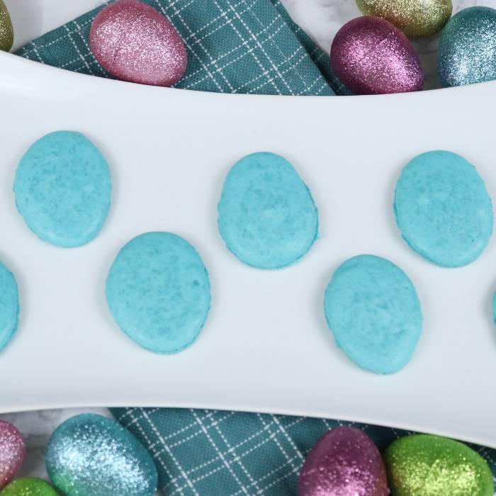 easter macarons