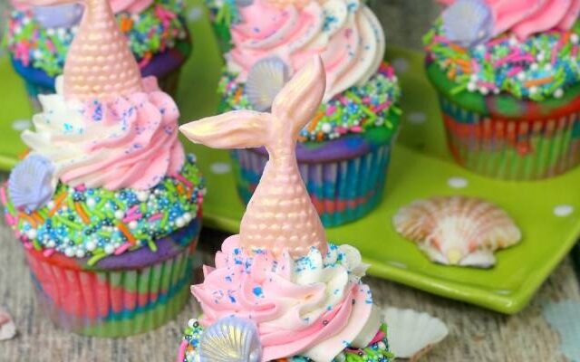 mermaid themed cupcakes