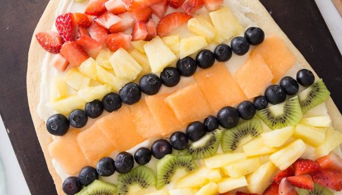 sugar cookie fruit pizza