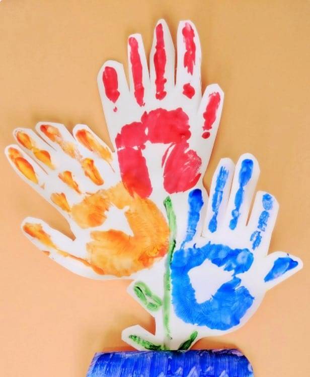 hand print flowers 