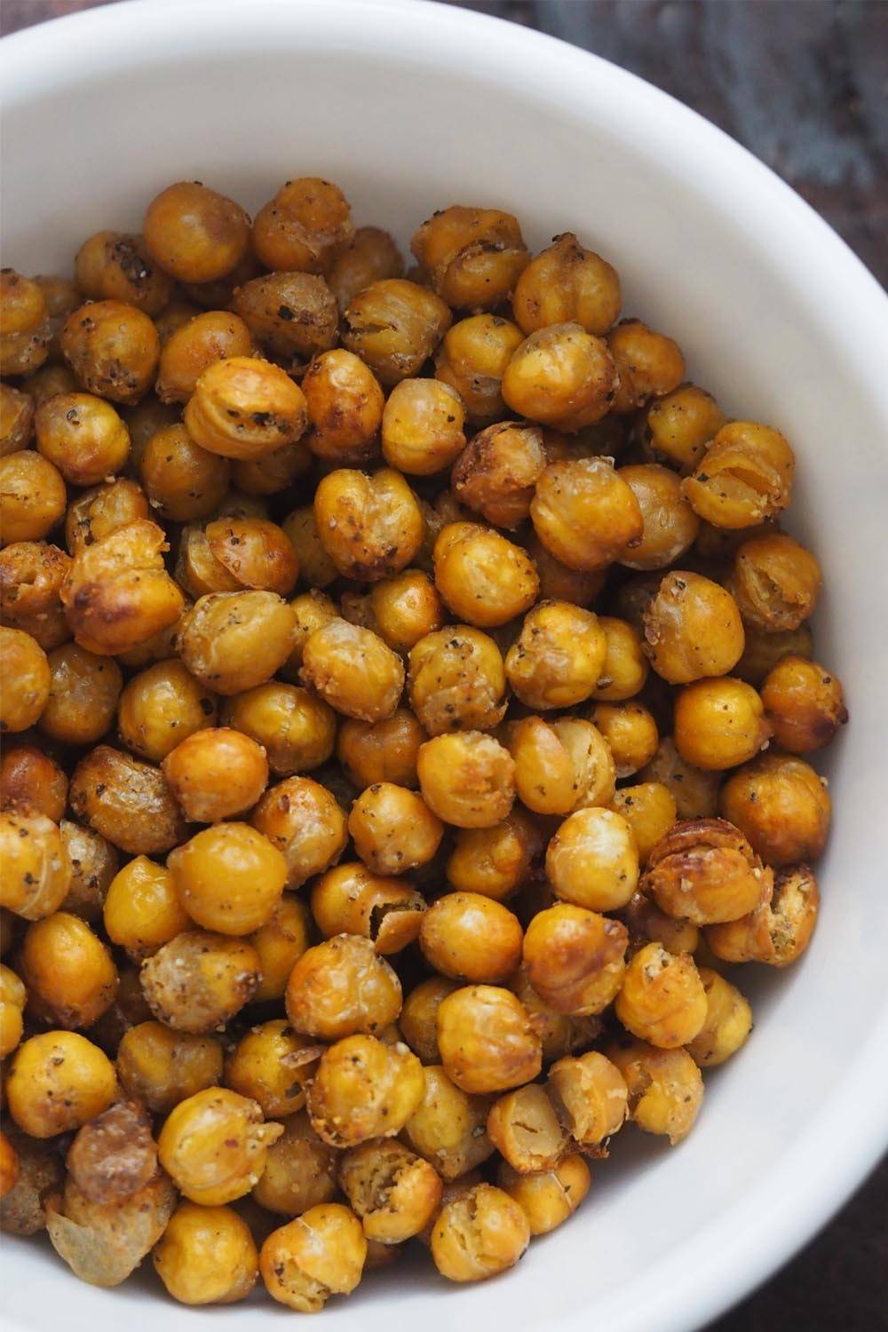 crunchy air fried chickpeas in a bowl