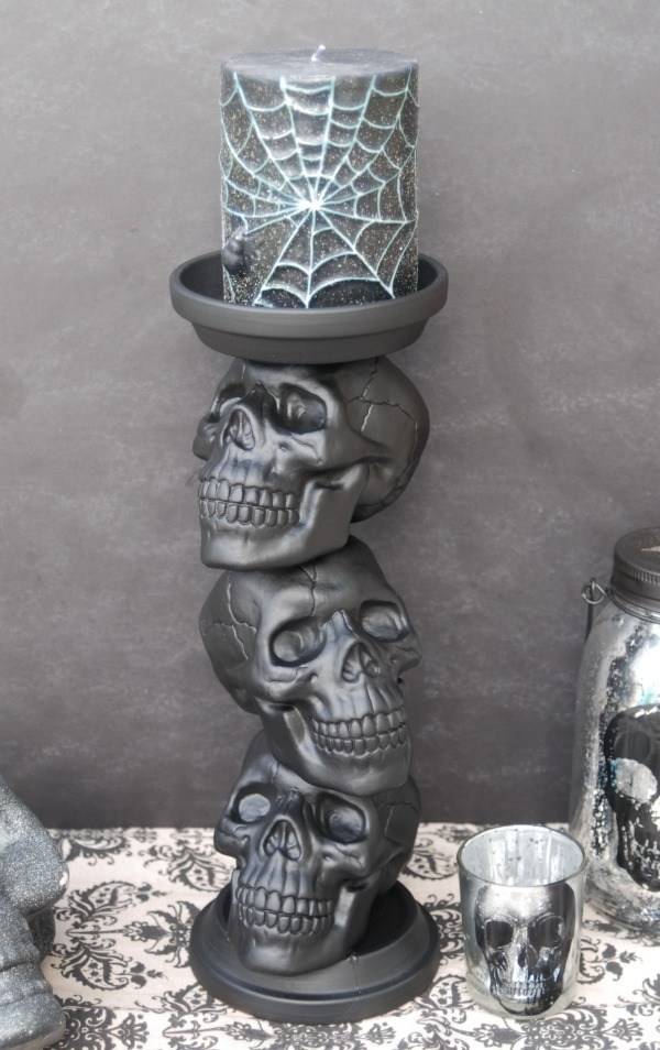 skull candle holder 